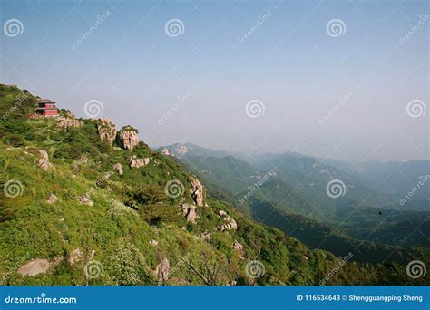  Mount Tai Şehri'nin Gizli Hazinesi: Daiyue Dağının Sıcak Kucaklamasını Hissetin!